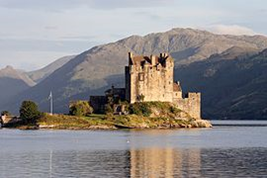 Eiliean Donan Castle: beautiful film locations in Scotland
